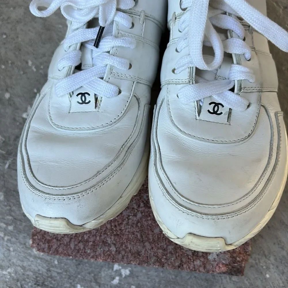 Chanel leather trainers - Picture 5 of 12